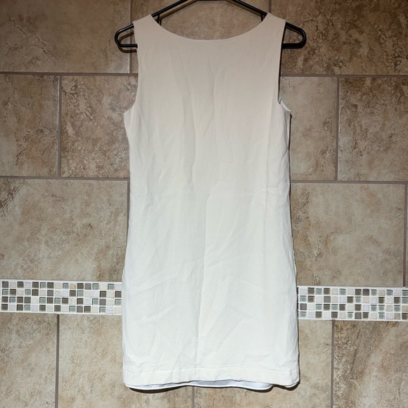 Theory Ivory Shift V-Neck Dress 00 Sleeveless - Picture 5 of 5